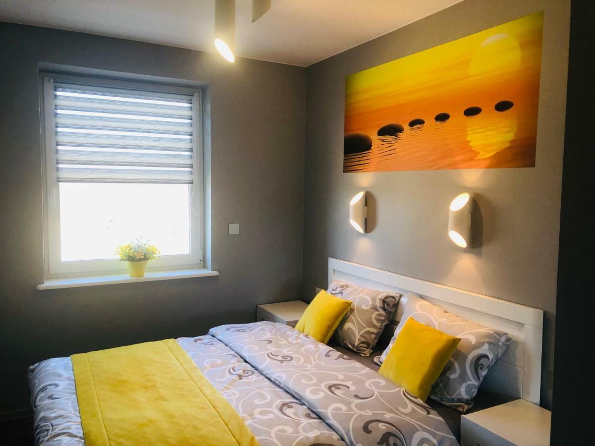 Apartament Elegance Yellow Rewal Exterior foto